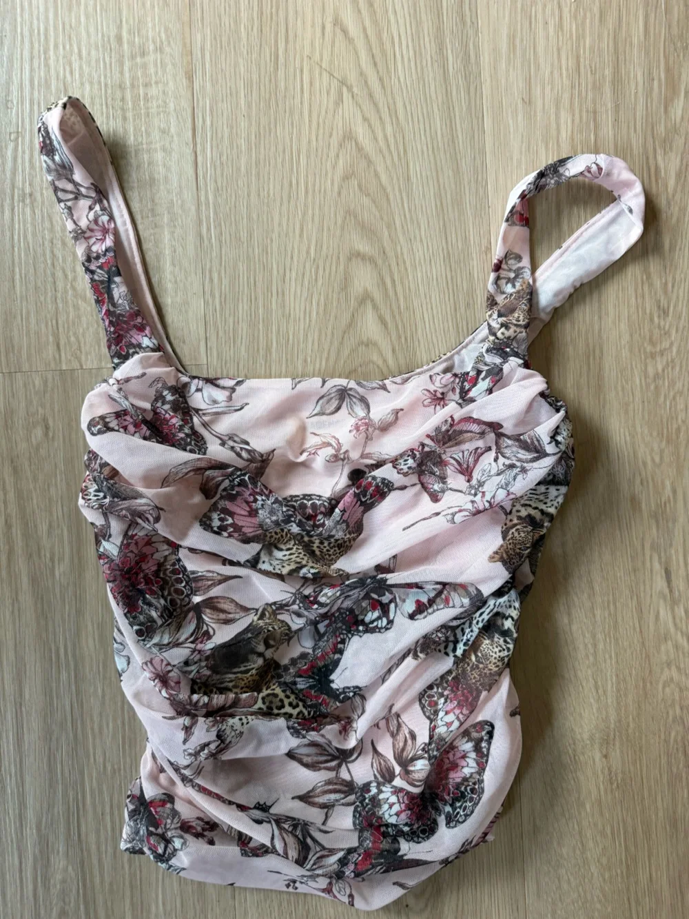 L’ Agence TORIN  RASHA LIGHT NECTAR PINK MULTI BUTTERFLY JUNGLE SET SKIRT + TOP